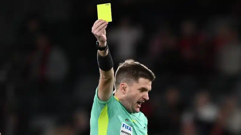 Tips for Accurate Yellow Card Betting for Newbies